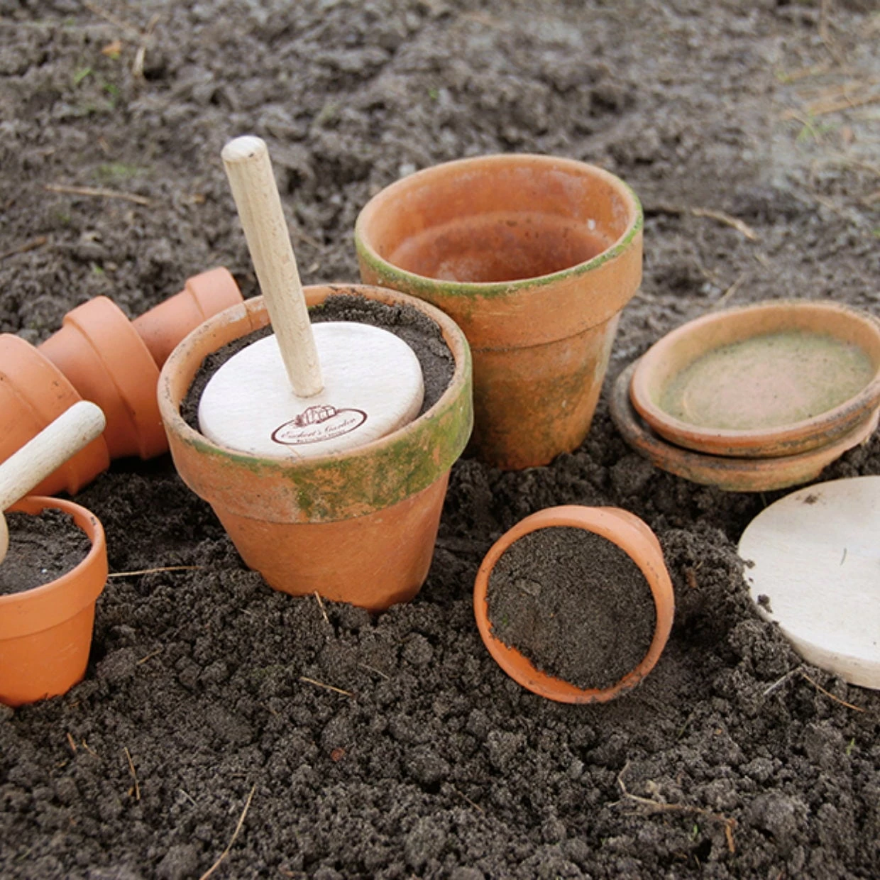 ESSCHERT DESIGN Erdstempel