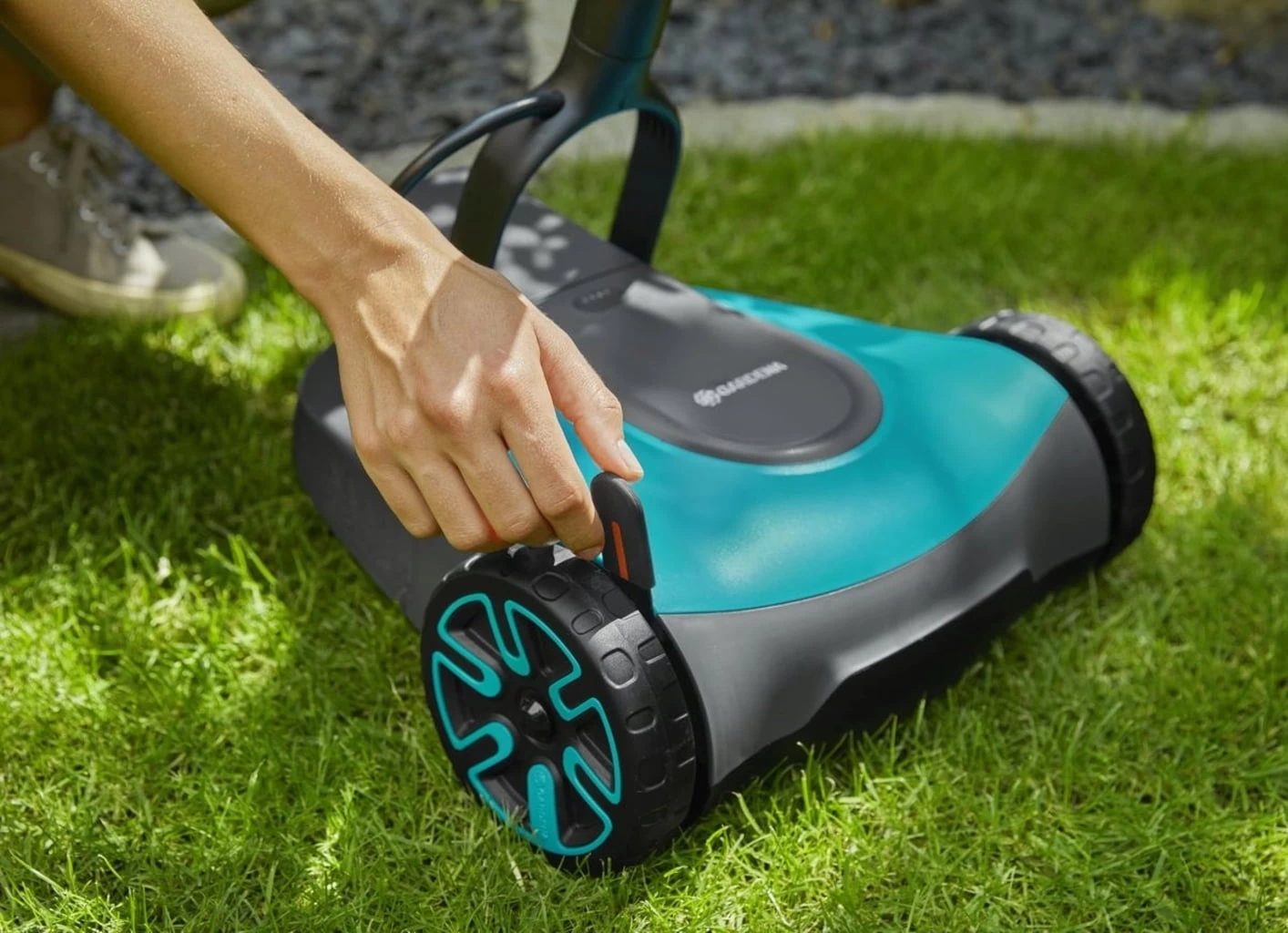 Gardena Akku-Rasenmäher HandyMower 22/18V P4A Ready-To-Use Set