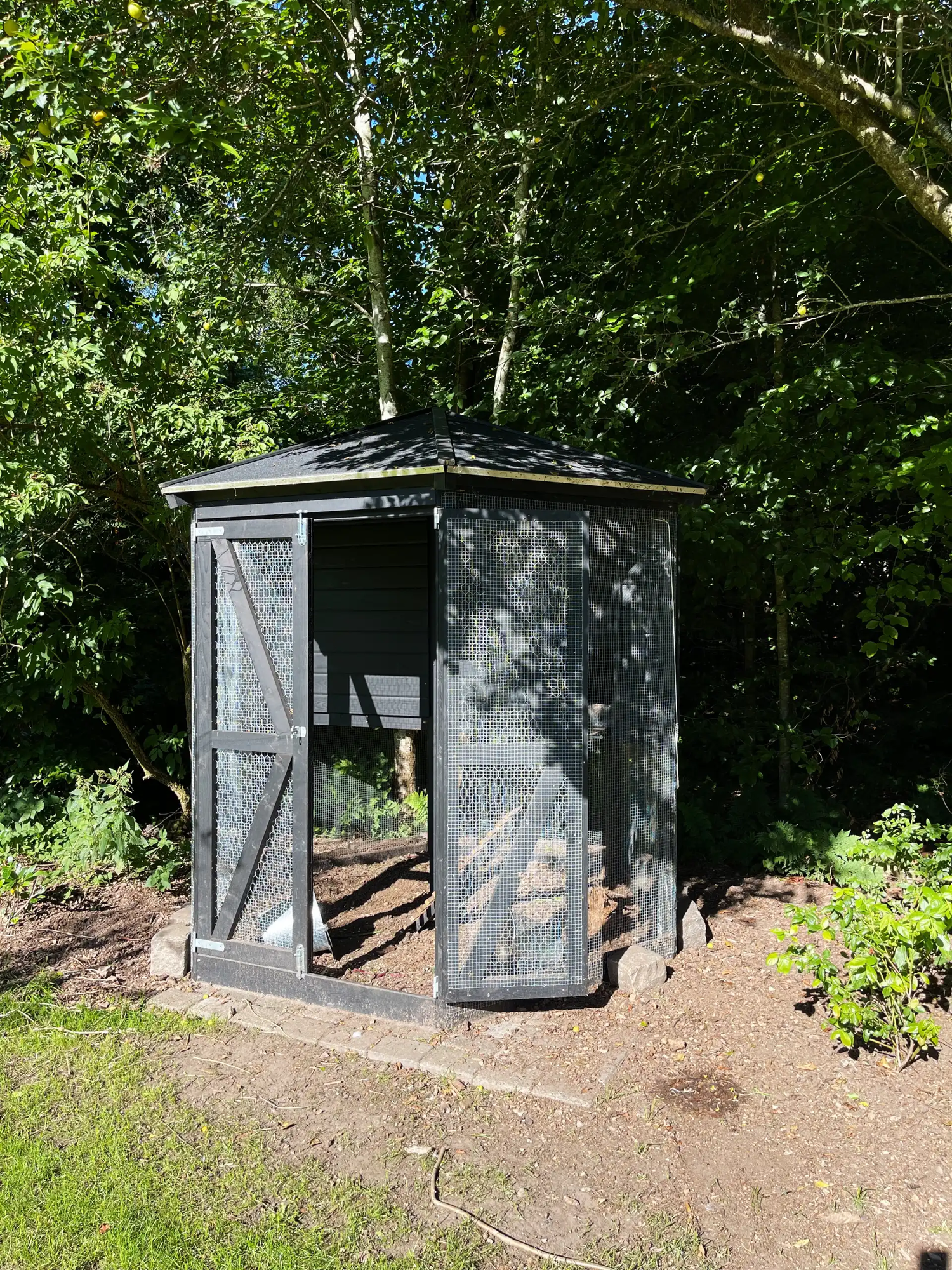 Plus Hühnerhaus Pavillion 6-eckig – Bild 2